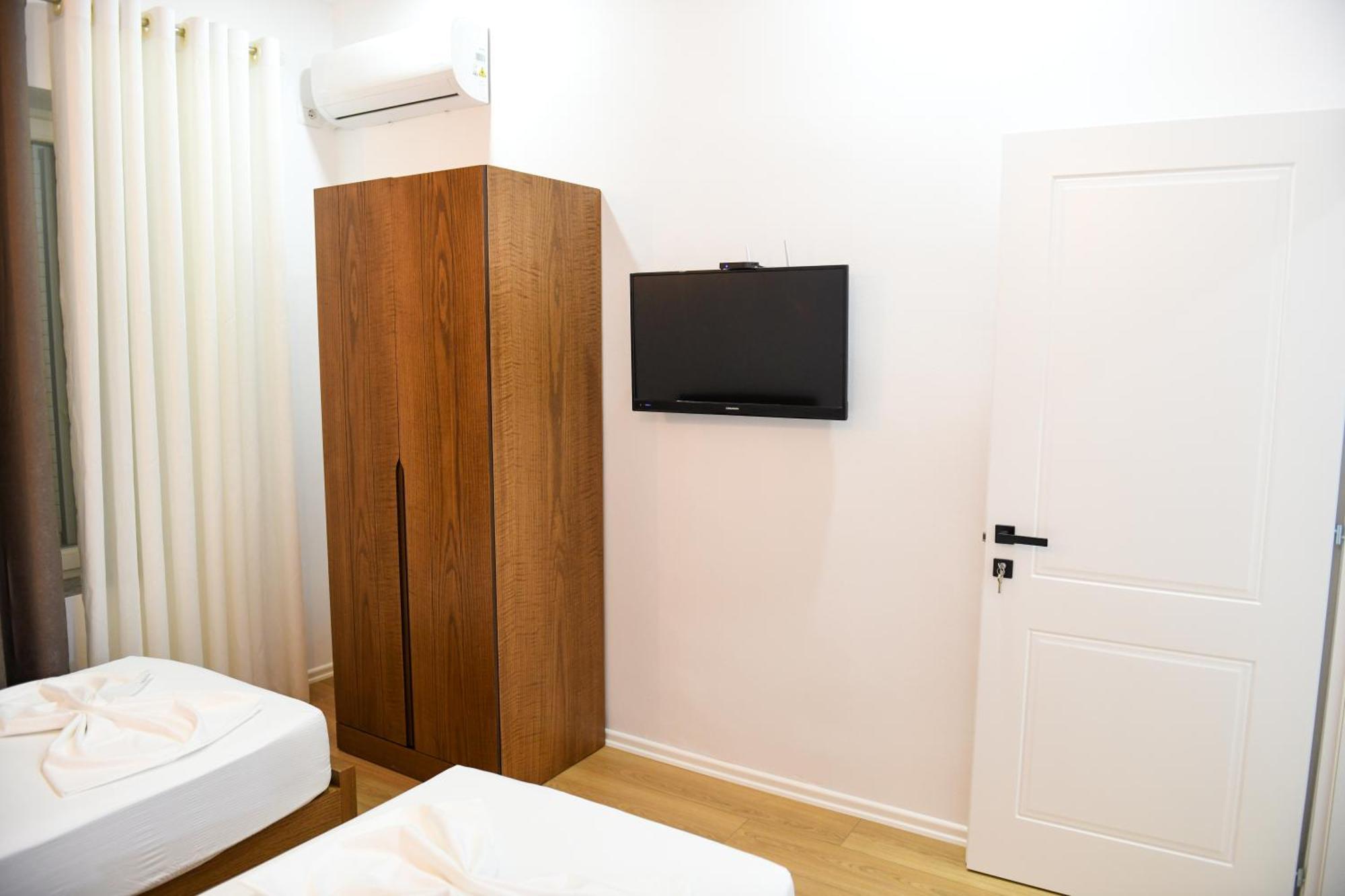 Guest House Cela City Centre Berat Extérieur photo