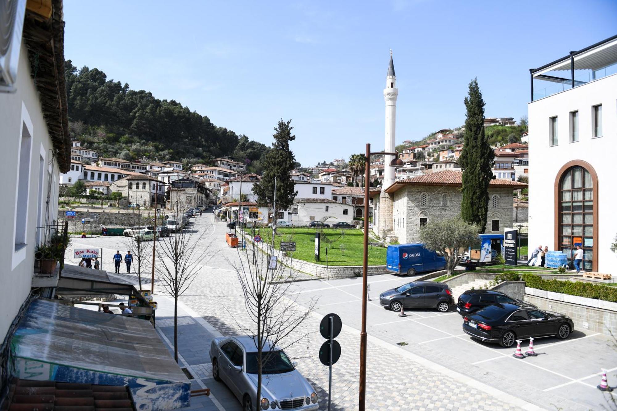 Guest House Cela City Centre Berat Extérieur photo