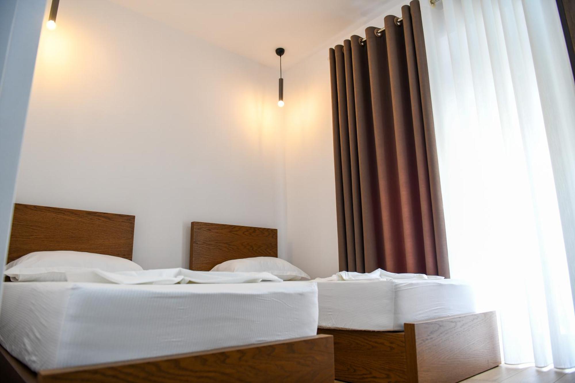 Guest House Cela City Centre Berat Extérieur photo