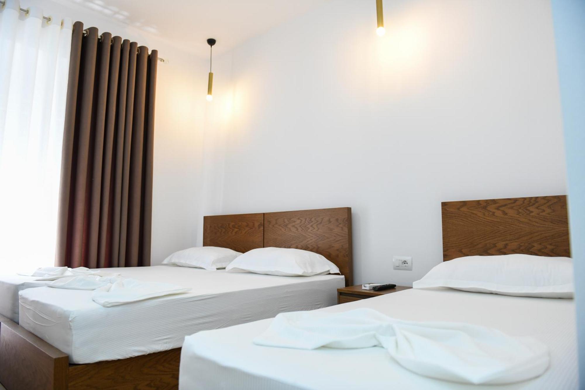Guest House Cela City Centre Berat Extérieur photo